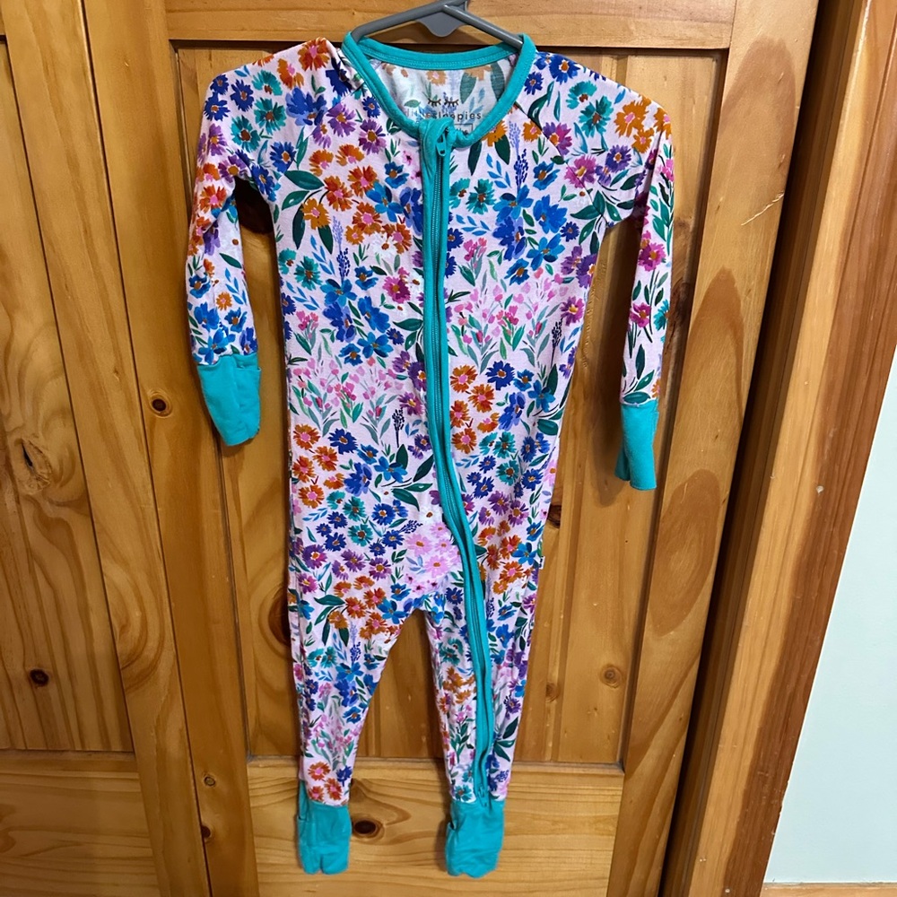Little Sleepies Meadow Flowers Zippy